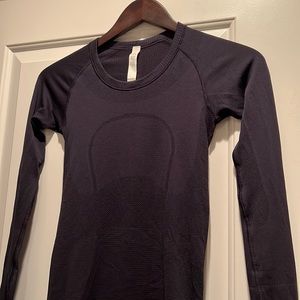 Lululemon work out top